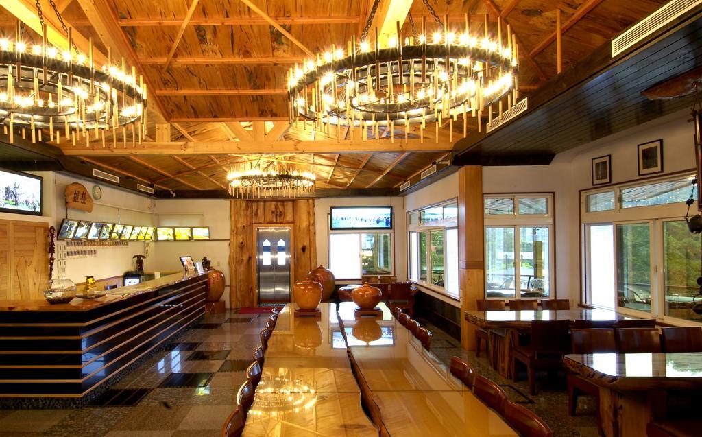 Sun Moon Bed& Breakfast Apartment Wulai Exterior foto
